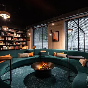 Hotel A-stay